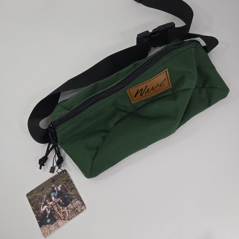 WAVE NWT fanny pack bag